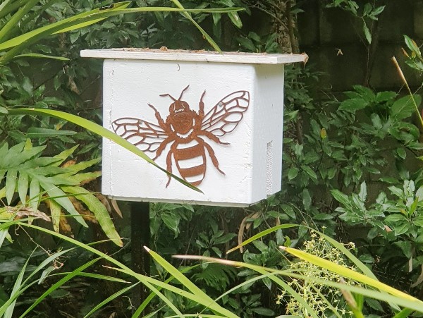 Keeping Native Bees in Your Wildlife Garden